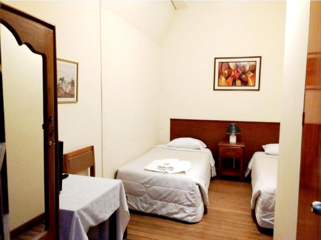 Inka Roots Hostel อาเรกิปา ภายนอก รูปภาพ